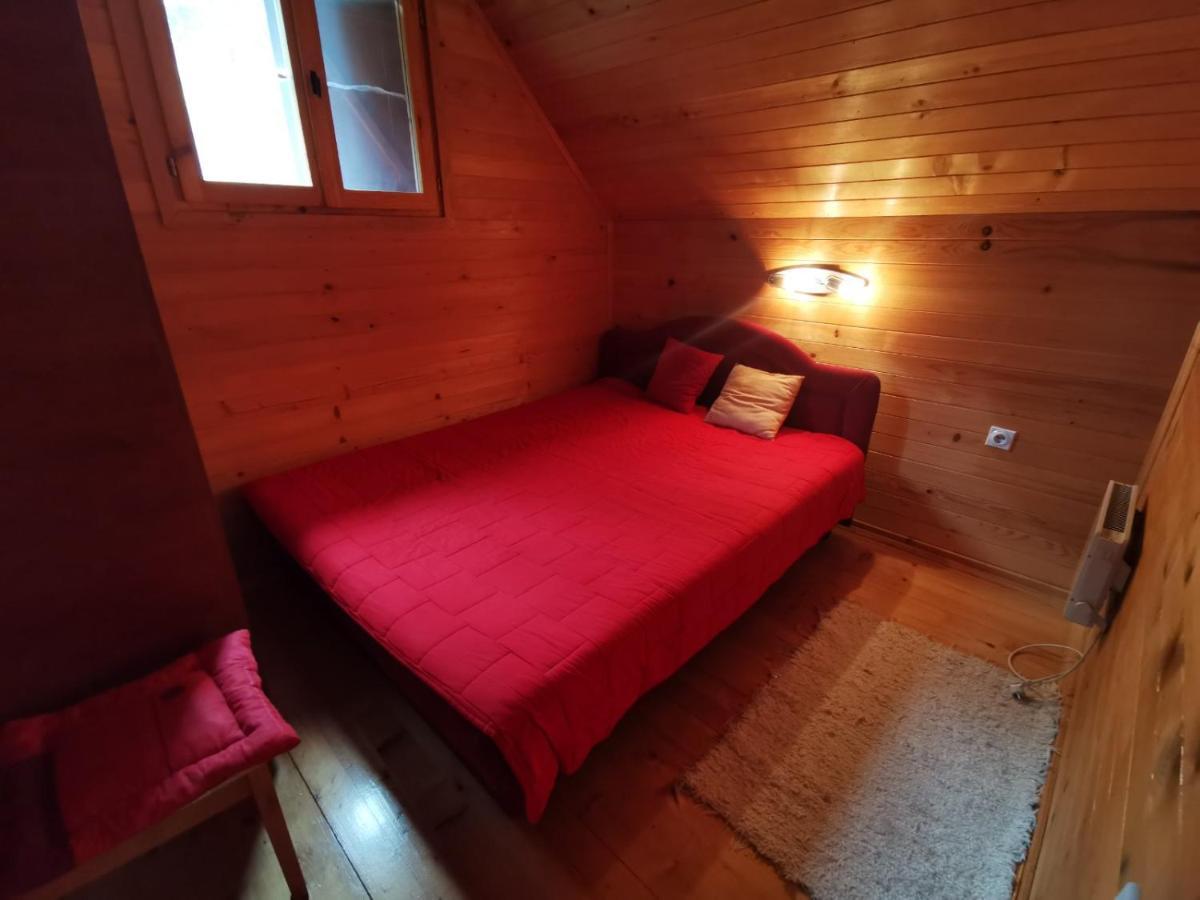 Apartman Bugar มิโตรวัค ภายนอก รูปภาพ